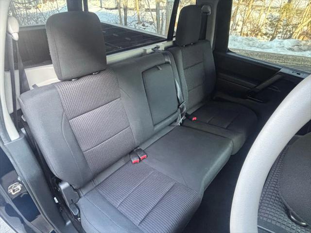 2012 Nissan Titan SV