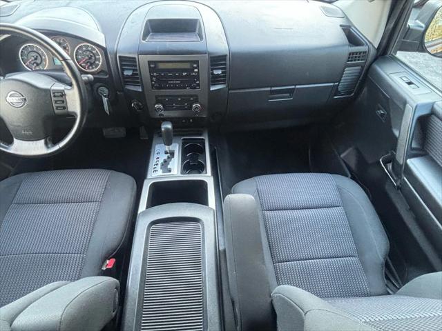 2012 Nissan Titan SV