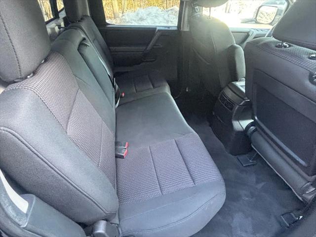 2012 Nissan Titan SV