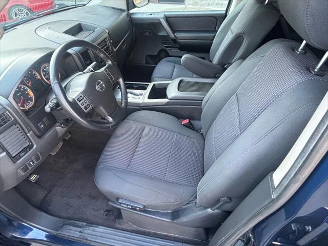 2012 Nissan Titan SV