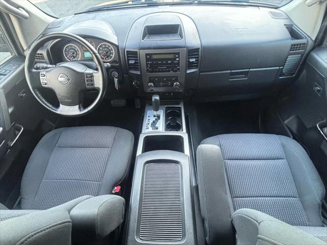 2012 Nissan Titan SV