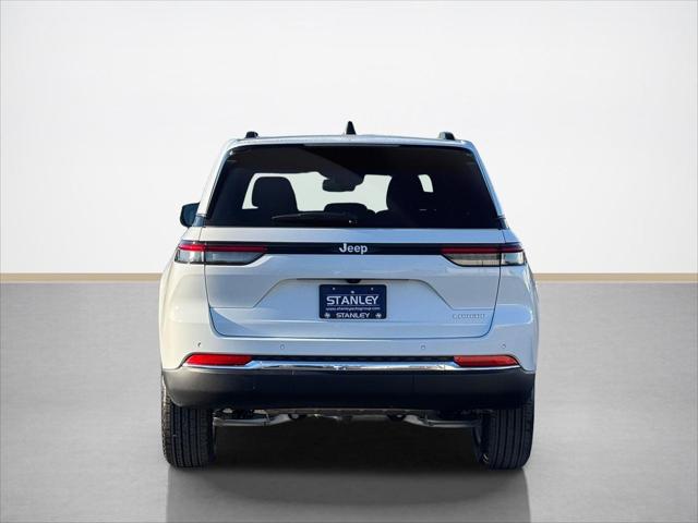 2026 Jeep Grand Cherokee Altitude 4x2