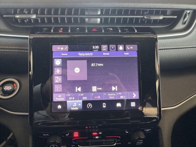 2026 Jeep Grand Cherokee Altitude 4x2