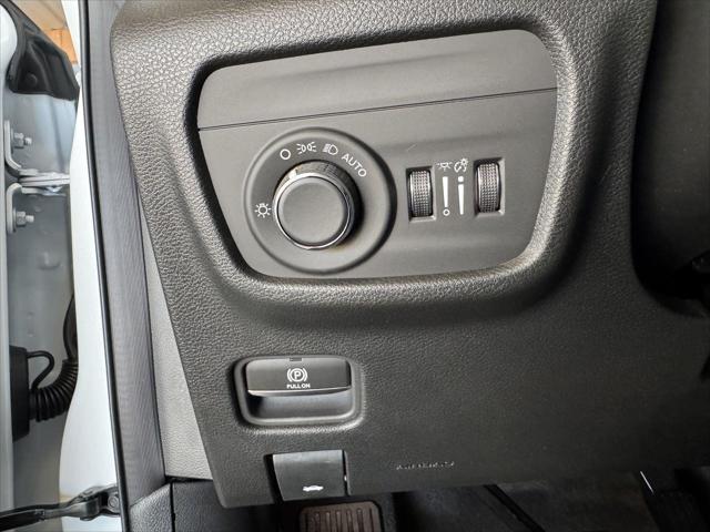 2026 Jeep Grand Cherokee Altitude 4x2