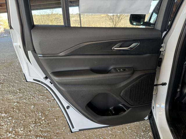 2026 Jeep Grand Cherokee Altitude 4x2
