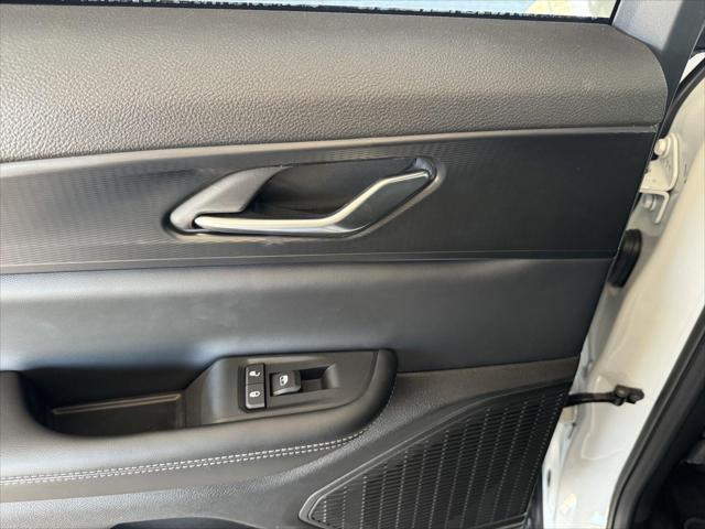 2026 Jeep Grand Cherokee Altitude 4x2