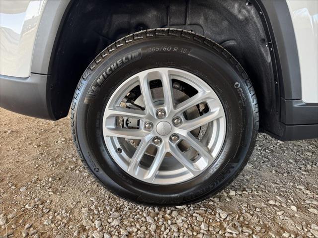2026 Jeep Grand Cherokee Altitude 4x2