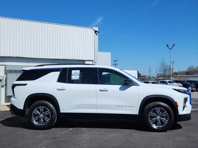 2026 Chevrolet Traverse FWD LT