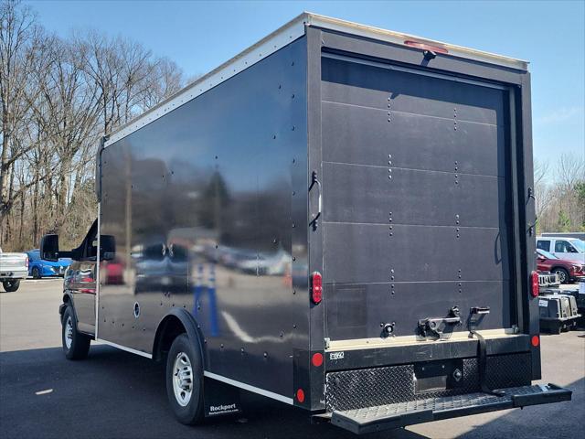 2022 Chevrolet Express Cutaway Work Van