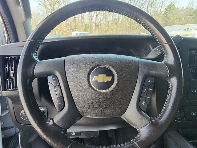 2022 Chevrolet Express Cutaway Work Van