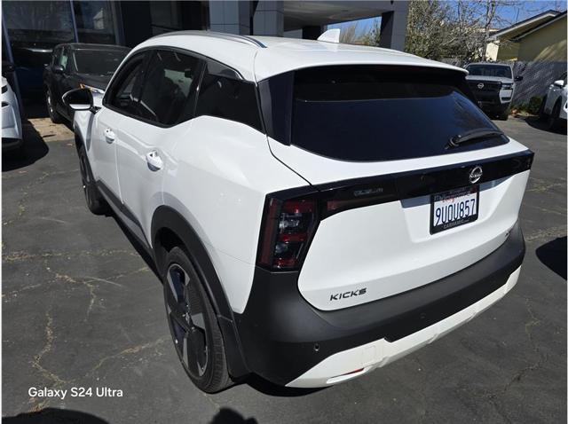2025 Nissan Kicks SR FWD