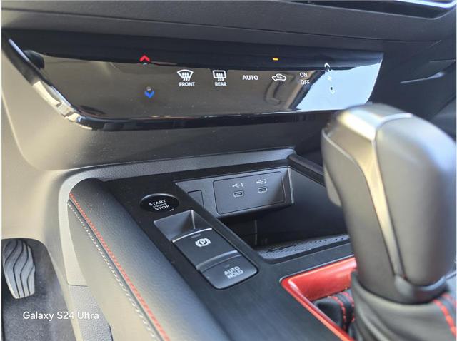 2025 Nissan Kicks SR FWD