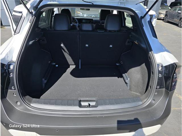 2025 Nissan Kicks SR FWD