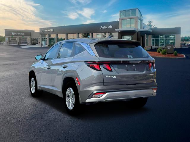 2026 Hyundai Tucson Hybrid Blue SE