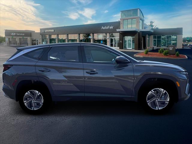 2026 Hyundai Tucson Hybrid Blue SE