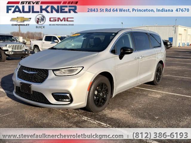 2024 Chrysler Pacifica Touring L for sale in Princeton, IN