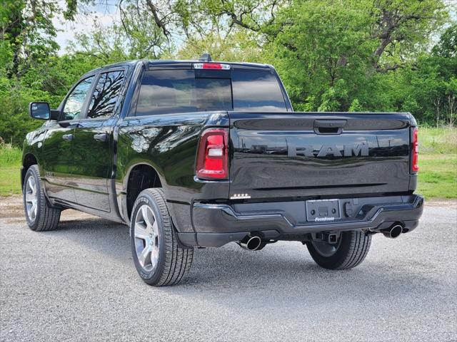 2026 RAM Ram 1500 RAM 1500 EXPRESS CREW CAB 4X2 57 BOX