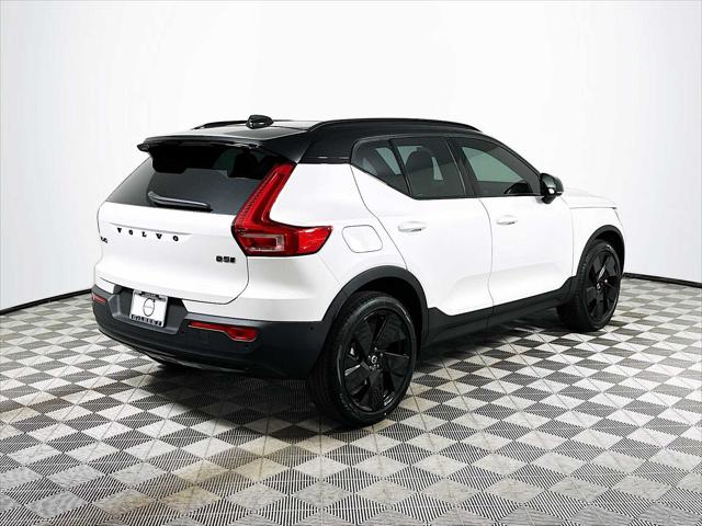 2026 Volvo XC40 Black Edition Ultra, B5 AWD Gas (mild hybrid)