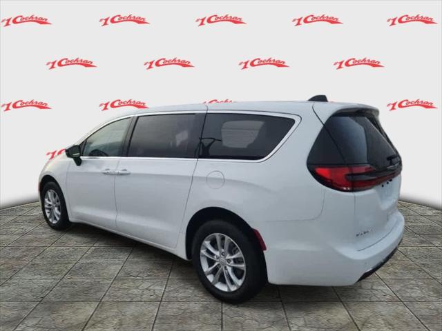 2026 Chrysler Pacifica PACIFICA SELECT AWD