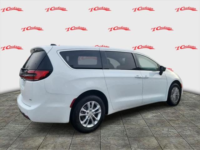2026 Chrysler Pacifica PACIFICA SELECT AWD