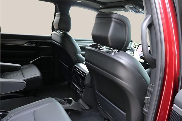 2026 Jeep Grand Wagoneer Upland