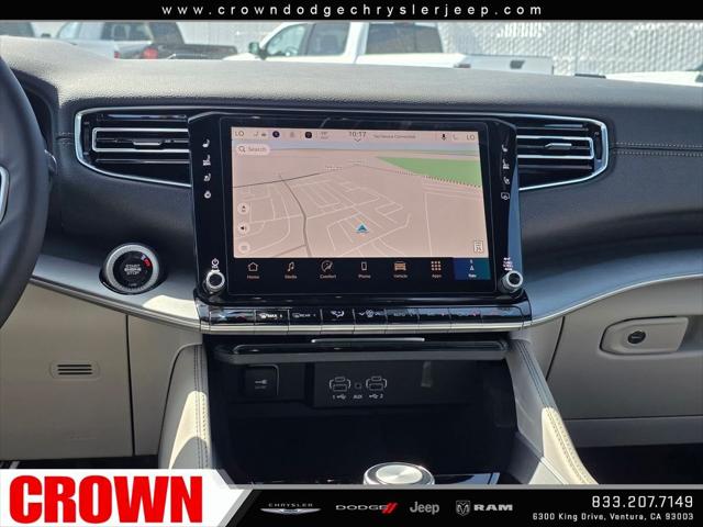 2026 Jeep Grand Wagoneer 4x2