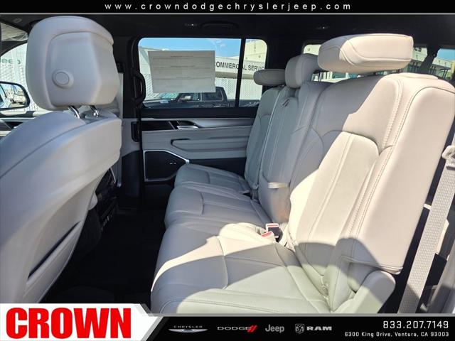 2026 Jeep Grand Wagoneer 4x2