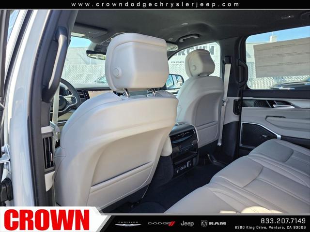 2026 Jeep Grand Wagoneer 4x2