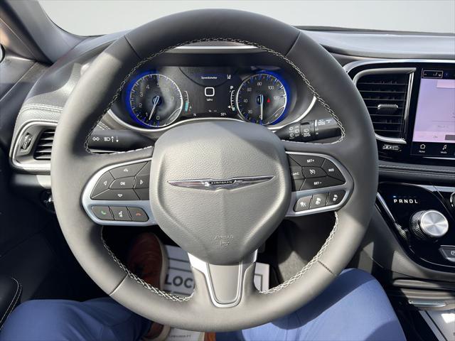 2026 Chrysler Pacifica Select AWD