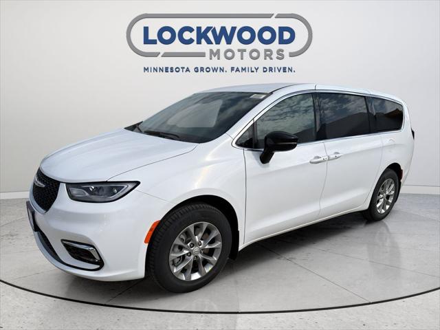 2026 Chrysler Pacifica Select AWD for sale in Marshall, MN