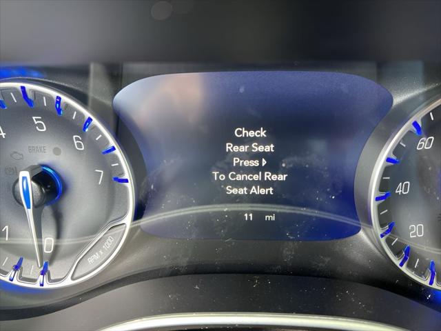 2026 Chrysler Pacifica Select AWD
