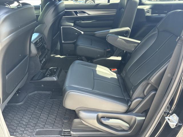 2026 Jeep Grand Wagoneer Upland