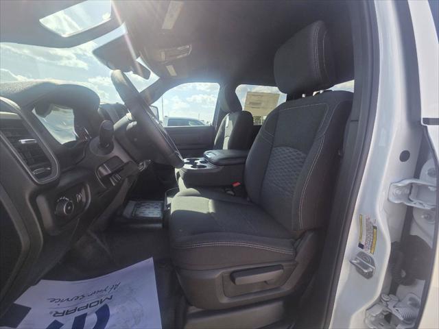 2026 RAM 5500 Chassis RAM 5500 TRADESMAN CHASSIS CREW CAB 4X4 84 CA