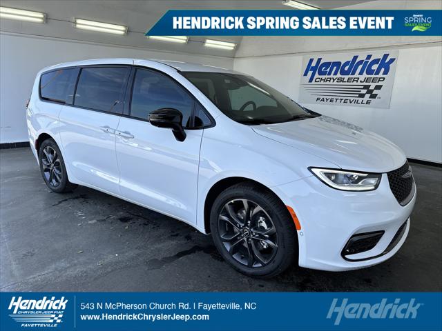 2026 Chrysler Pacifica PACIFICA SELECT