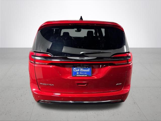 2026 Chrysler Pacifica Select AWD