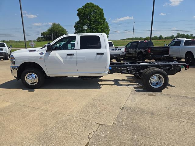 2026 RAM Ram 3500 Chassis Cab RAM 3500 TRADESMAN CREW CAB CHASSIS 4X4 60 CA