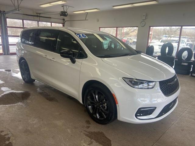 2026 Chrysler Pacifica PACIFICA SELECT