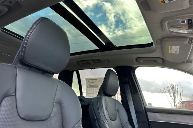 2026 Volvo XC90 Plug-In Hybrid Ultra Dark Theme, T8 AWD, Electric/Gasoline, 6 Seats