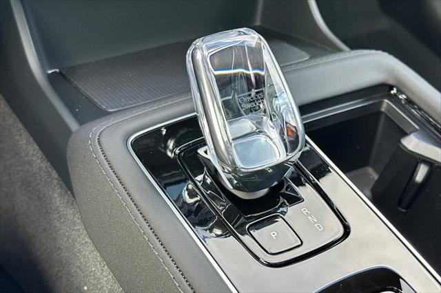 2026 Volvo XC90 Plug-In Hybrid Ultra Dark Theme, T8 AWD, Electric/Gasoline, 6 Seats