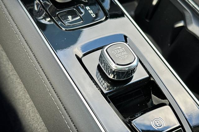 2026 Volvo XC90 Plug-In Hybrid Ultra Dark Theme, T8 AWD, Electric/Gasoline, 6 Seats
