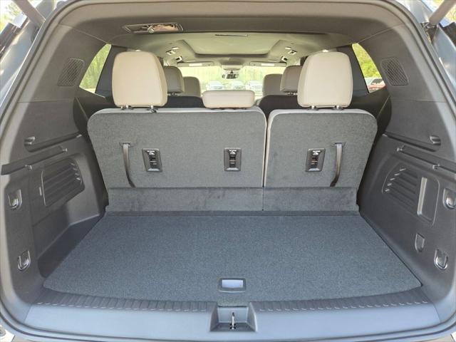 2026 GMC Acadia Elevation FWD