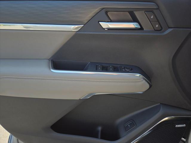 2026 GMC Acadia Elevation FWD