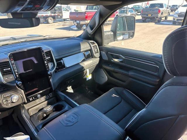 2026 Ram 1500 Laramie Crew Cab 4x4 5'7" Box