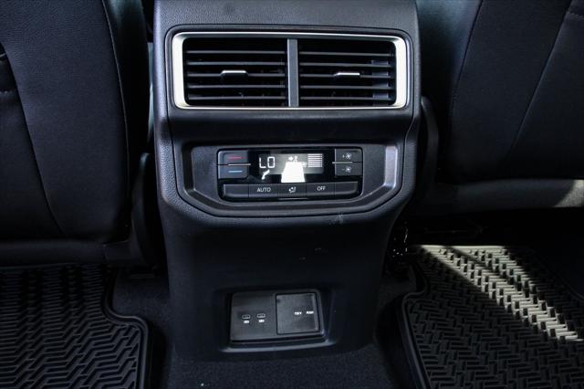 2026 Volkswagen Atlas Peak Edition