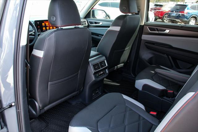 2026 Volkswagen Atlas Peak Edition