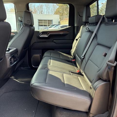 2024 GMC Sierra 1500 4WD Crew Cab Short Box Denali