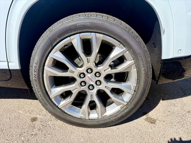 2026 GMC Acadia Denali FWD