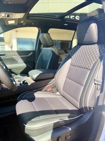 2026 GMC Acadia Denali FWD