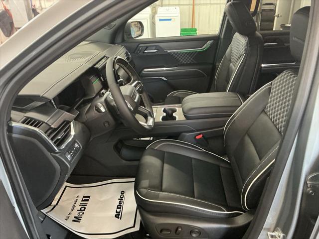 2026 GMC Acadia Denali AWD