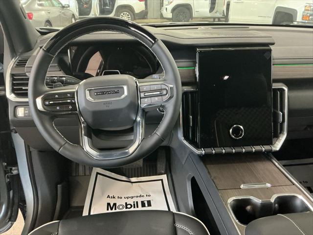 2026 GMC Acadia Denali AWD